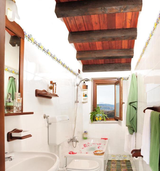 Photo of Bathroom in Alia