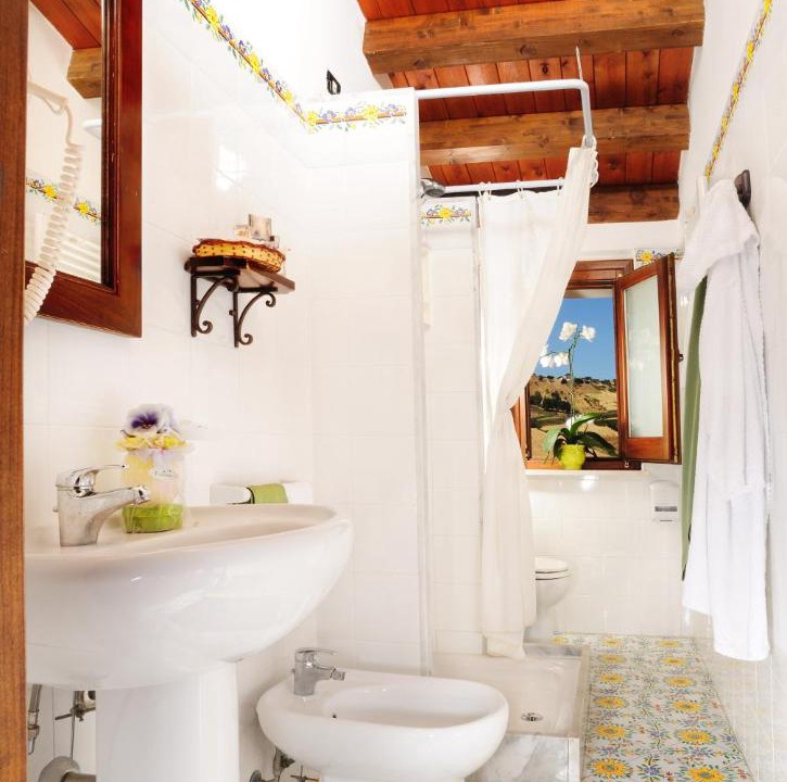 Photo of Bathroom in Alia