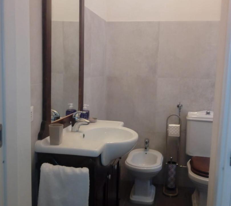 Photo of Bathroom in Avola