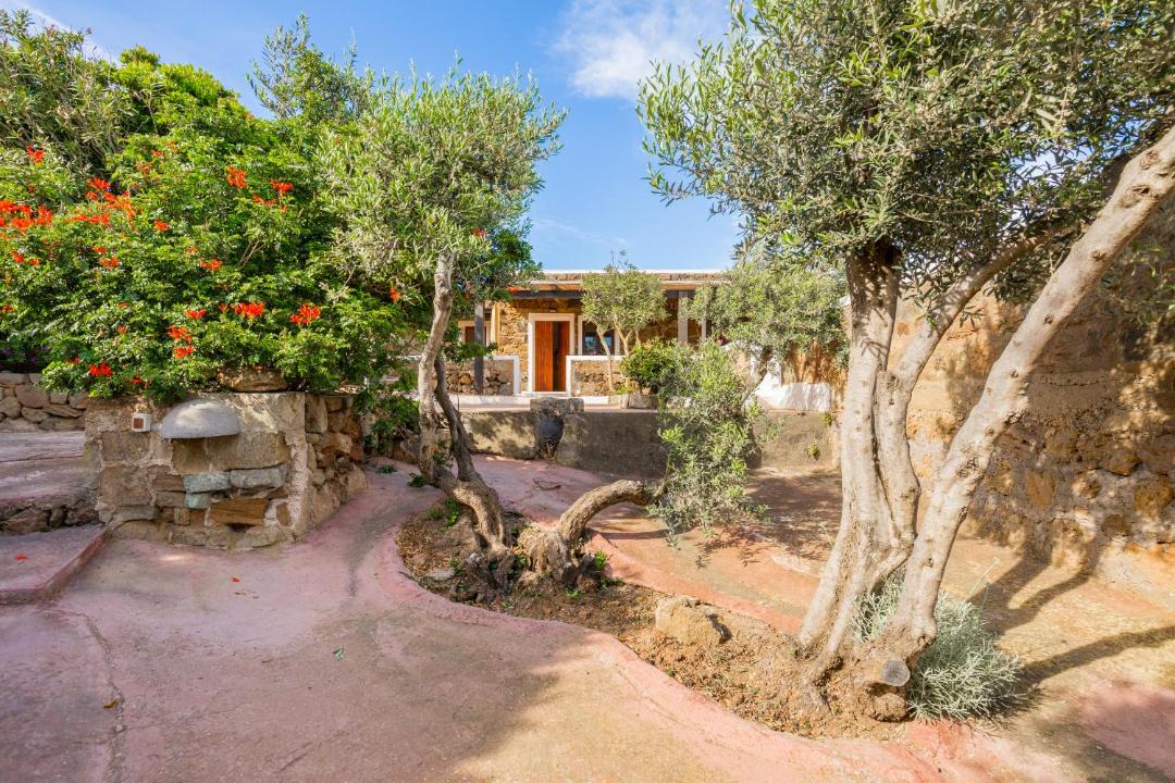 Photo of Others in Pantelleria
