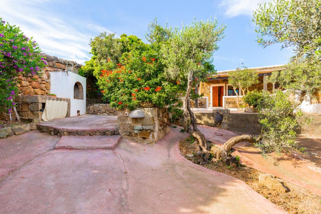 Photo of Others in Pantelleria