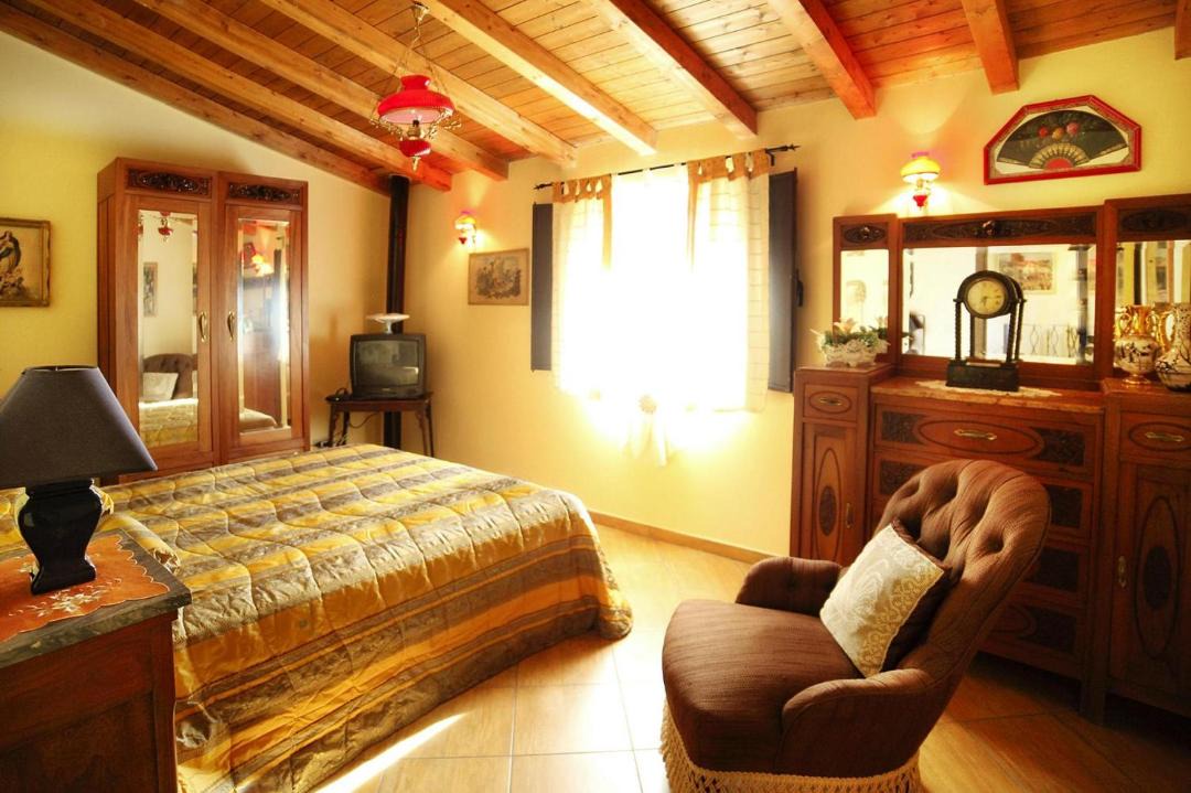 Photo of Bedroom in Mitogio
