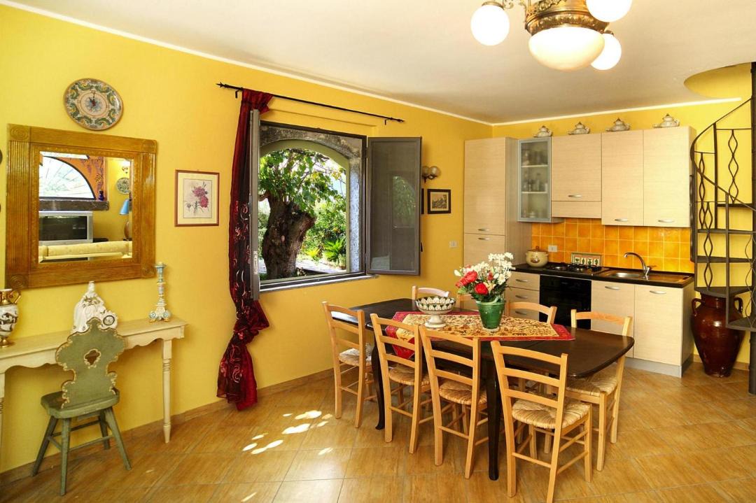 Photo of Livingroom in Mitogio