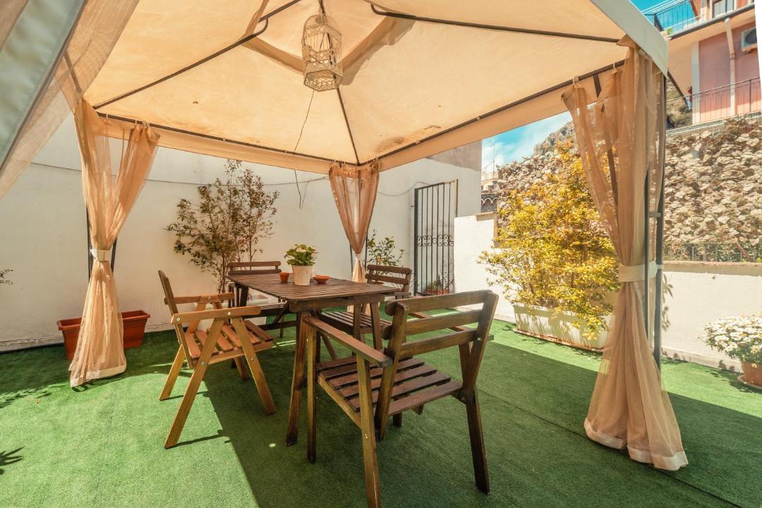 Photo of Patio Balcony in Taormina City Centre