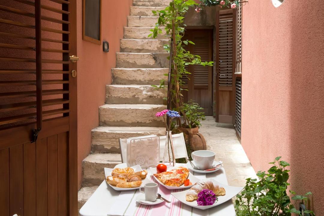 Photo of Patio Balcony in Trapani City Centre