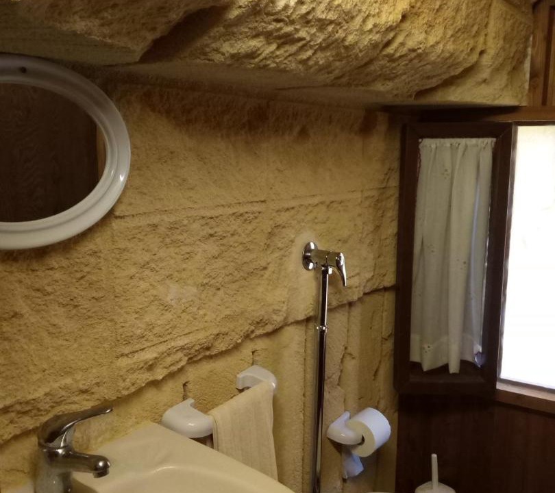 Photo of Bathroom in Marsala