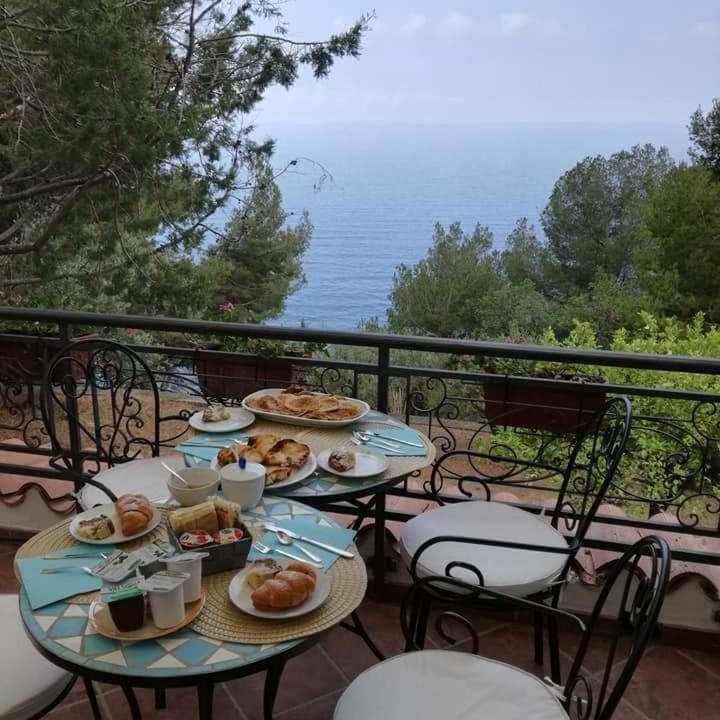 Photo of Patio Balcony in Cersuta