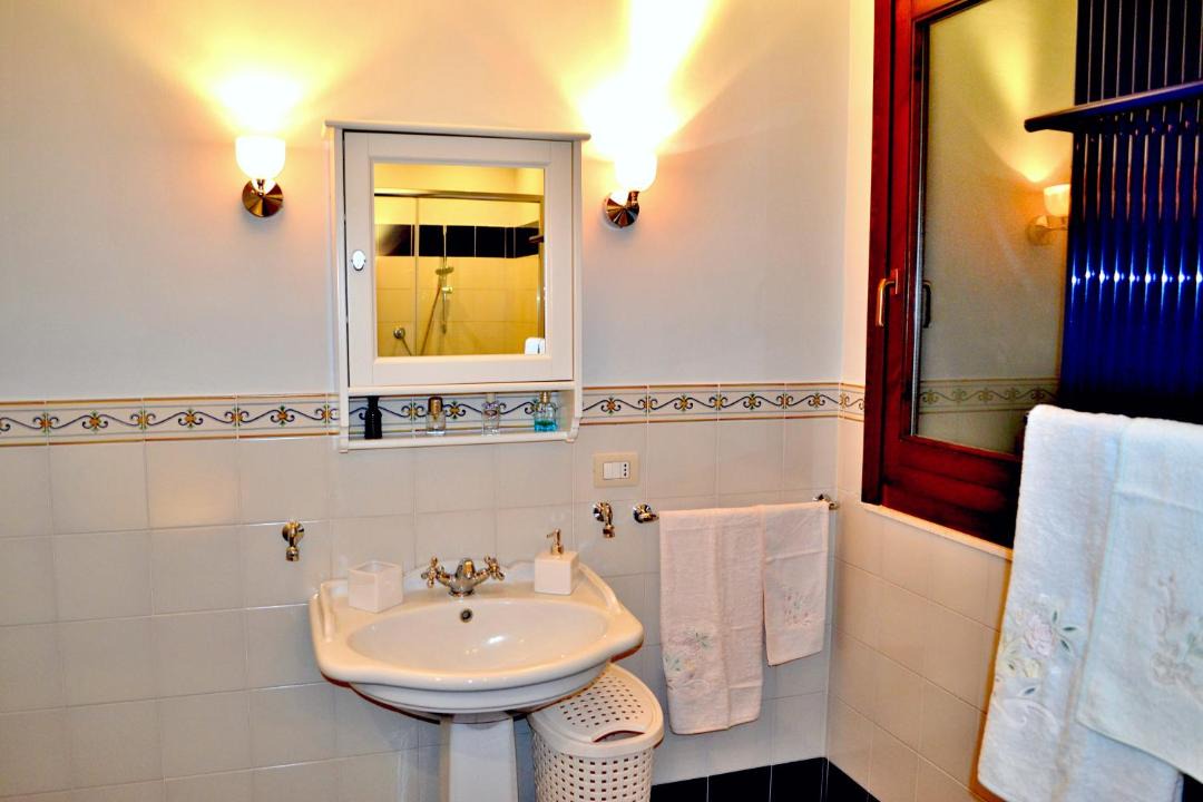 Photo of Bathroom in Viagrande