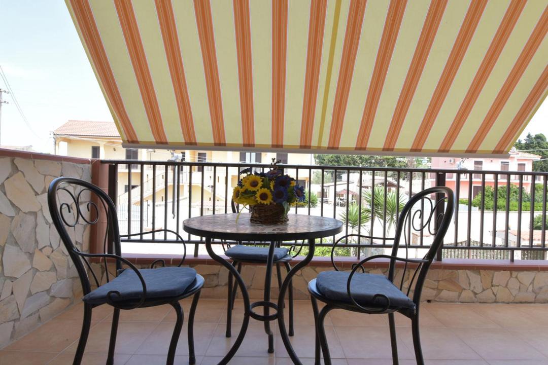 Photo of Patio Balcony in Isola