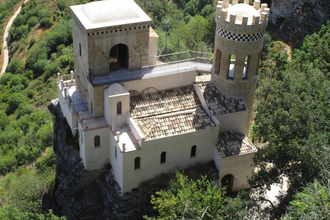 Photo of Buildings in Guarrato