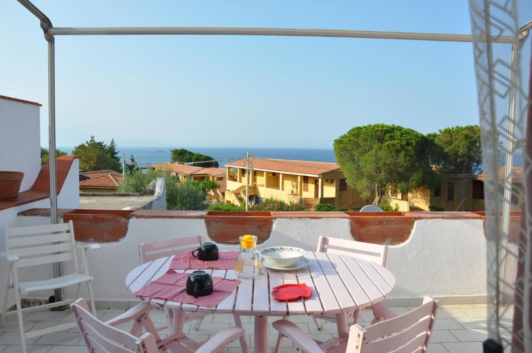 Photo of Patio Balcony in Costa Saracena-Castelluccio