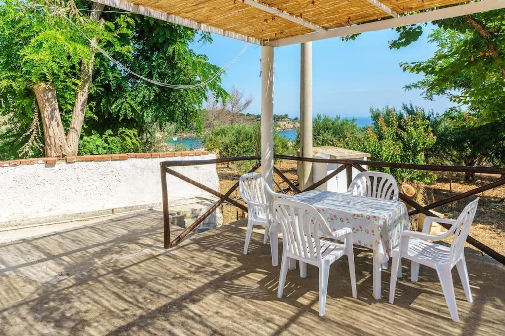 Photo of Patio Balcony in Scopello