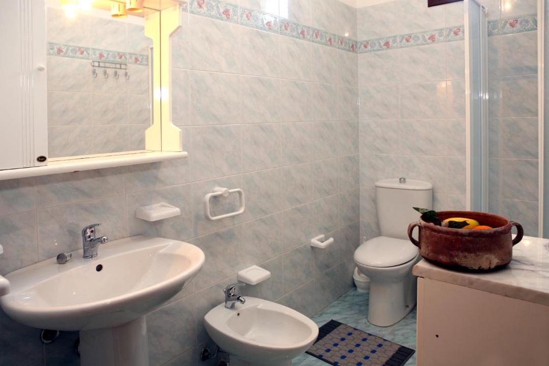 Photo of Bathroom in Solarino
