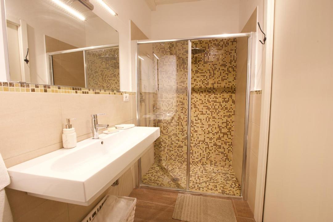Photo of Bathroom in Ortigia
