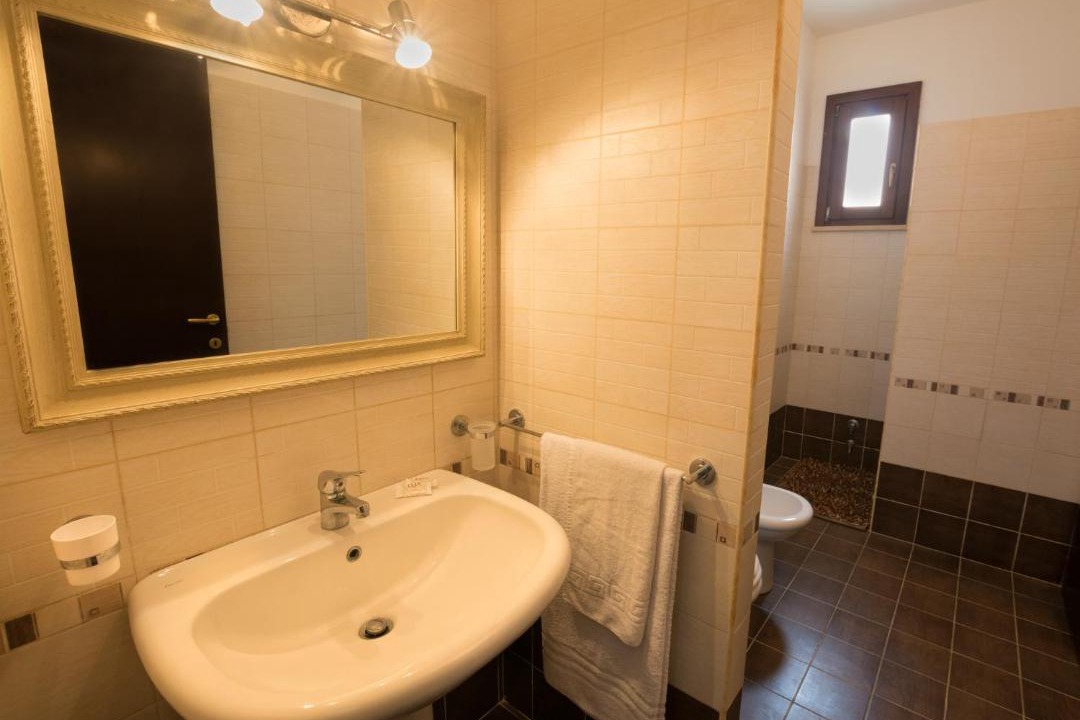 Photo of Bathroom in Grecale