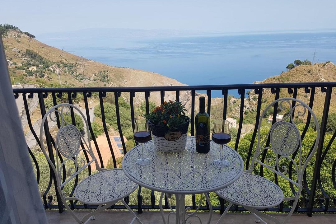 Photo of Patio Balcony in Castelmola