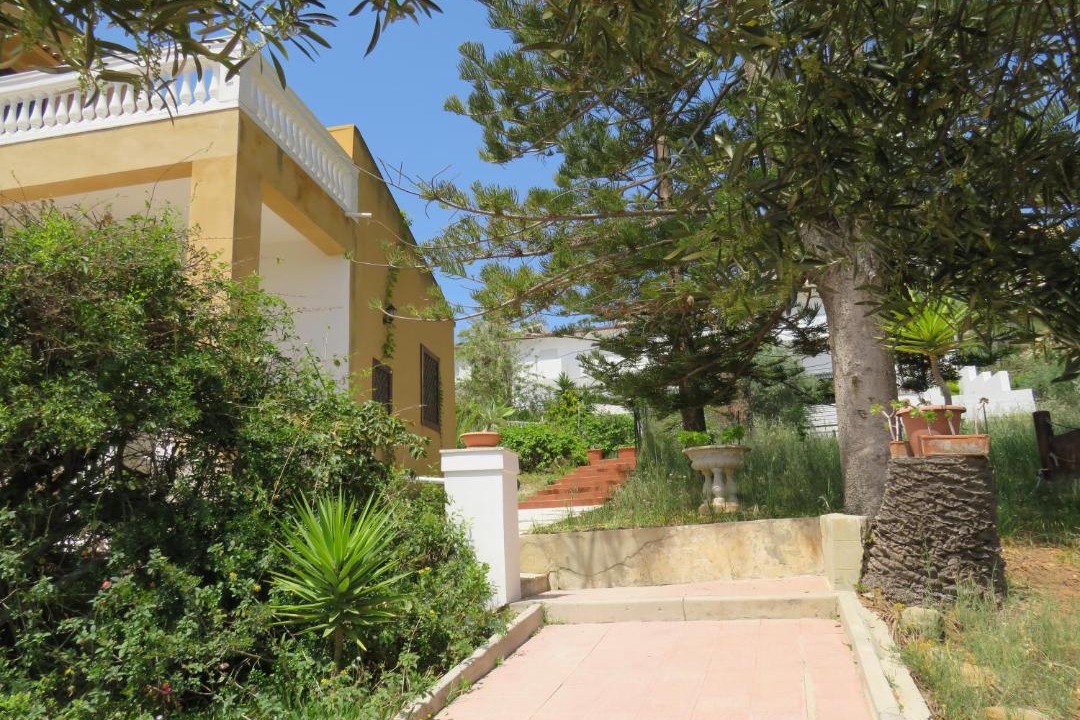 Photo of Buildings in Realmonte