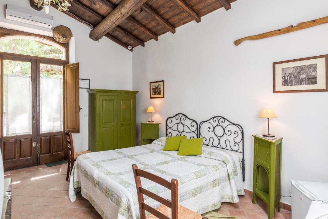 Photo of Bedroom in Mitogio