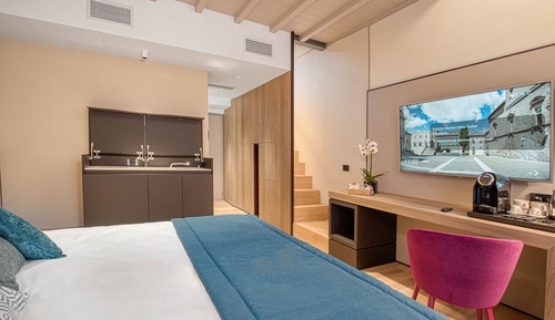 Junior Suite 4