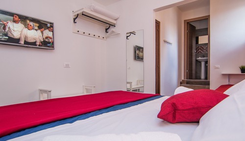 Economy Double Room, 1 Queen Bed