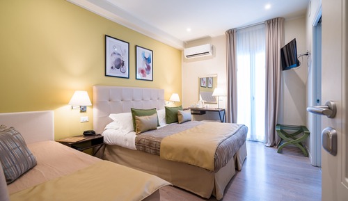 Comfort Triple Room, Partial Sea View