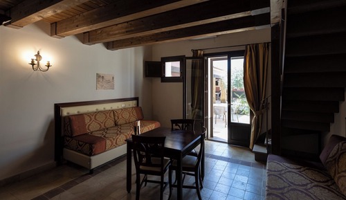 Family Duplex, Multiple Beds