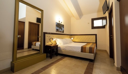 Comfort Triple Room