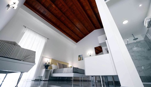 Deluxe Room, Multiple Beds, Non Smoking, Balcony