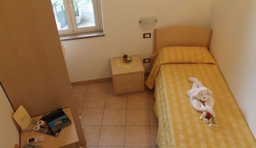 Standard Single Room