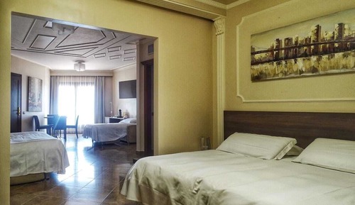 Classic Quadruple Room