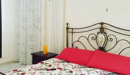 Apartment, Connecting Rooms