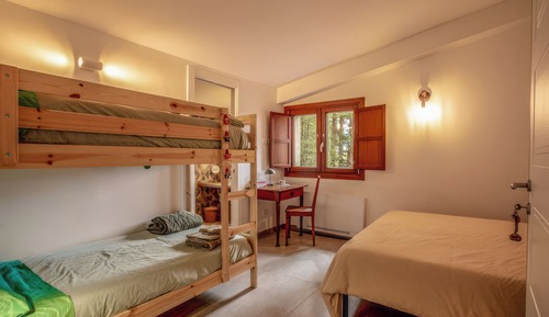 Room, Mountain View