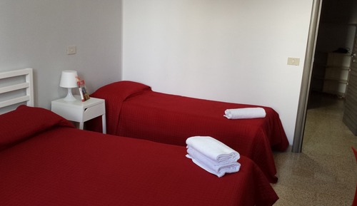 Family Room (2 connecting rooms)