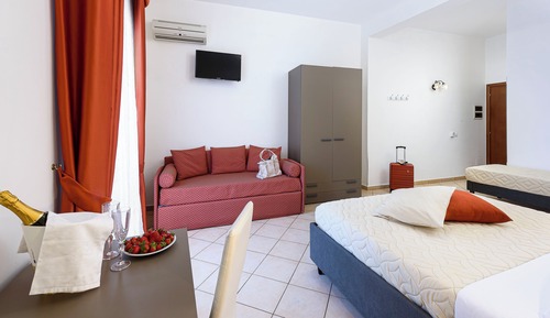 Standard Quadruple Room