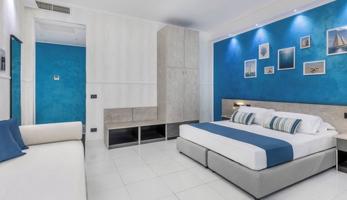 Junior Quadruple Room, Sea View
