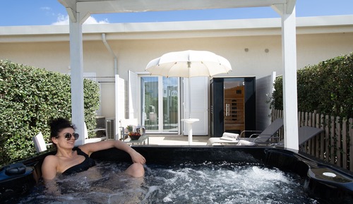Luxury Suite, Sauna, Annex Building