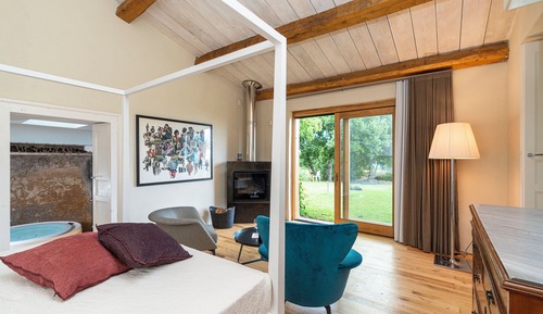 Pool Suite