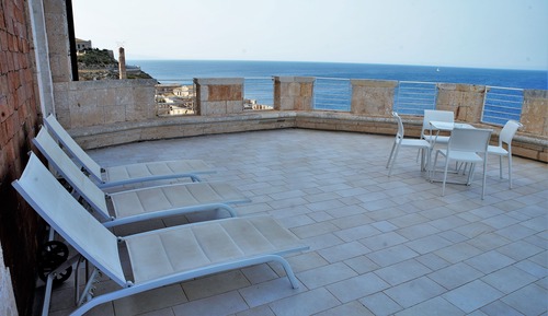 Royal Suite (6 pax)