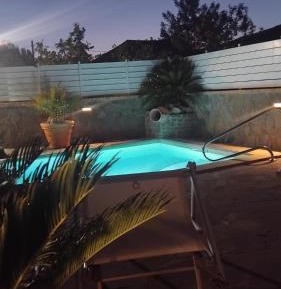 Queen Room with Pool View