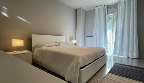 Superior One-Bedroom Apartment with Balcony