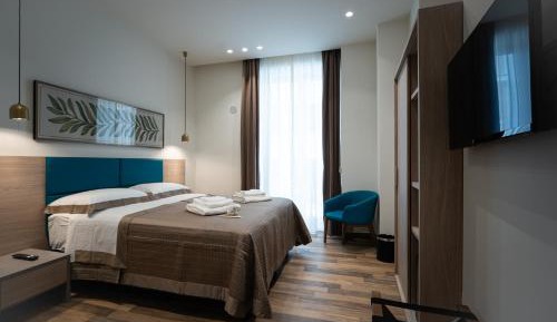 Large Double Room