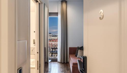 Deluxe Double Room with Balcony and Sea View