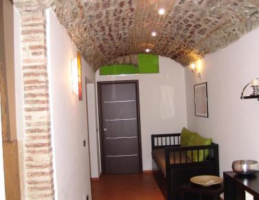 Apartment with Garden