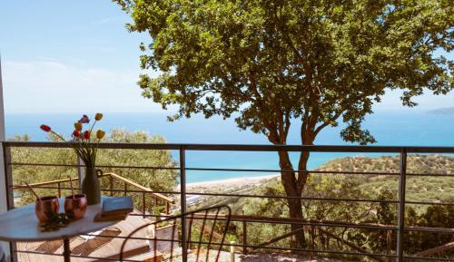 Superior One-Bedroom Apartment with Terrace and Sea View