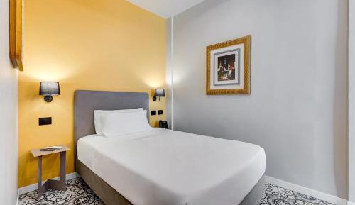 Deluxe Double Room - Non-Smoking