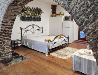 Quadruple Room with Private Bathroom