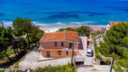 Two-Bedroom Apartment with Terrace and Sea View