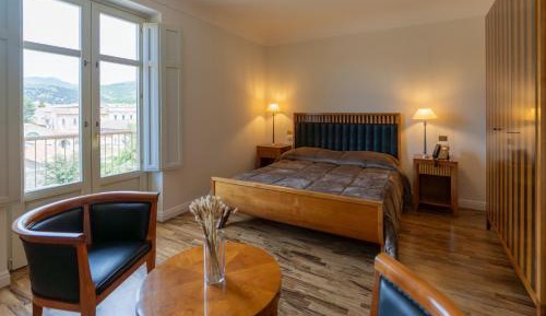 Junior Suite with Balcony