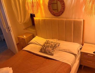 Three-Bedroom Deluxe Apartment