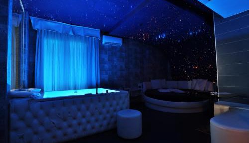 King Suite with Spa Bath